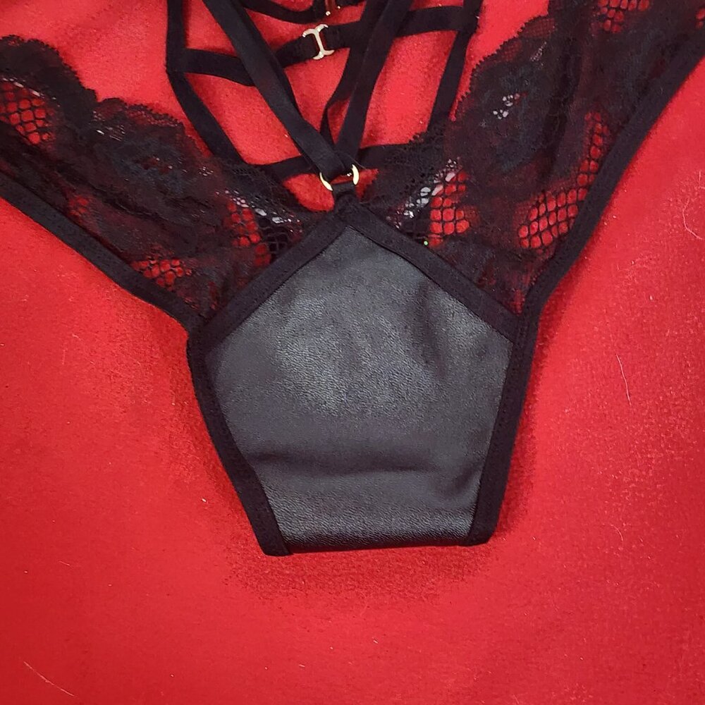 Victoria's Secret Black Faux Leather Lace Open Back Poly Elastane Brazil Panty M - Picture 7 of 16